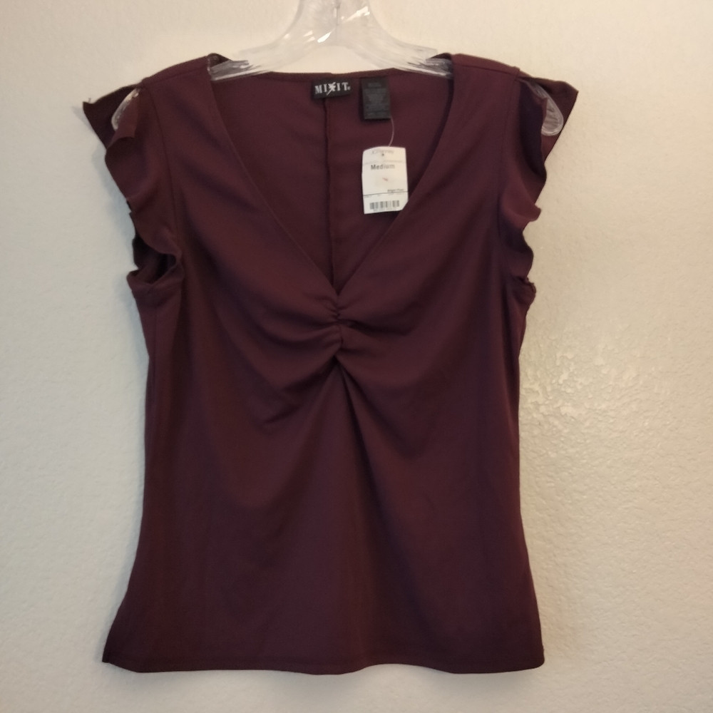Mixit Womans Top Size M Plum Ruffled Short Sleeve V neck Gathered Front